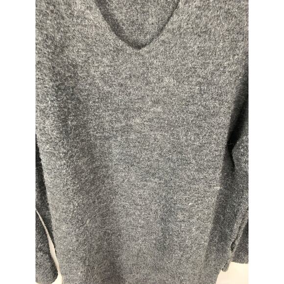 H&M Womens Gray Knit V-Neck Sweater Size S - Picture 3 of 5